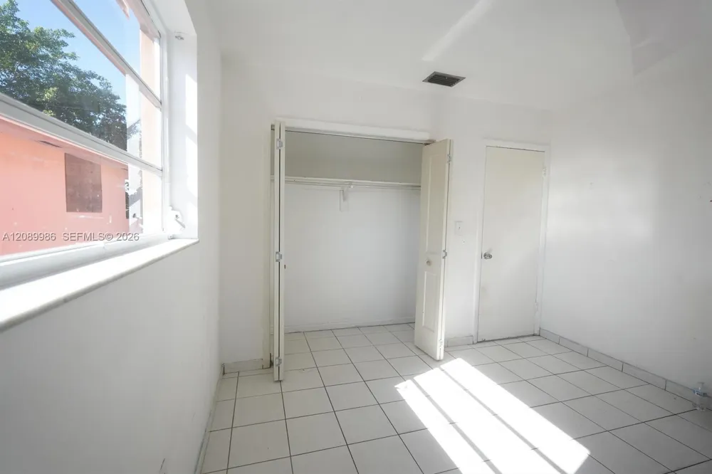 1880 SW 17th Ave Miami, FL 33145