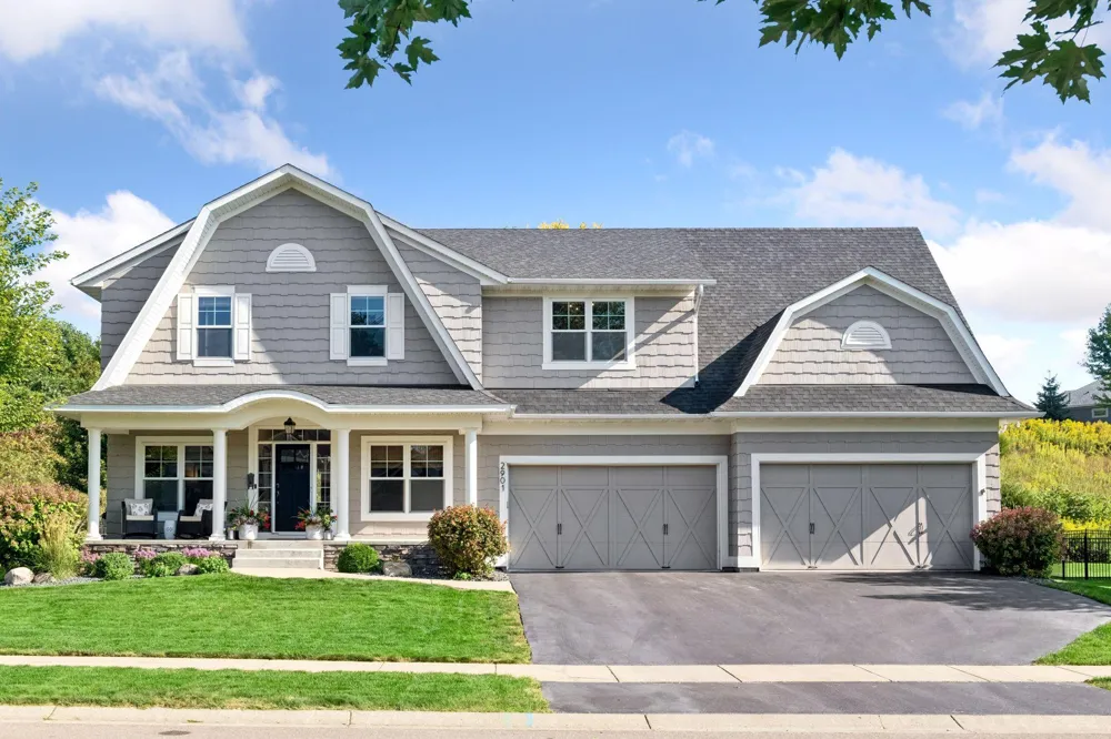 2901 Fairway Drive Chaska, MN 55318