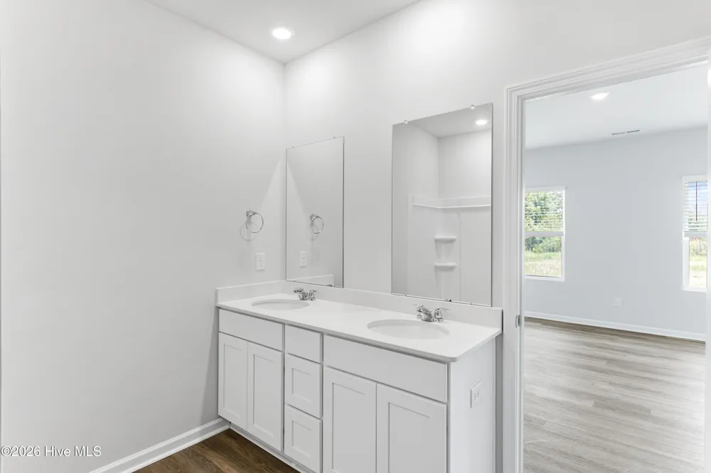 137 Squires Run Lane Richlands, NC 28574