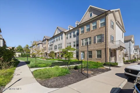 17 Cortland Court
