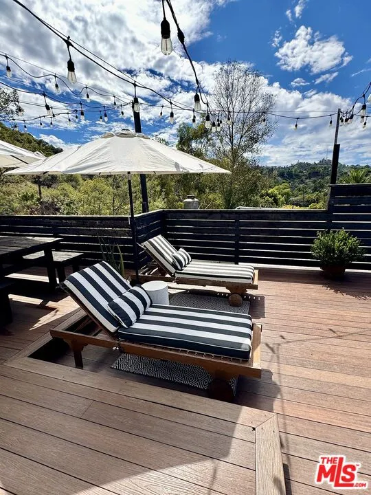 2828 Laurel Canyon Place Los Angeles, CA 90046