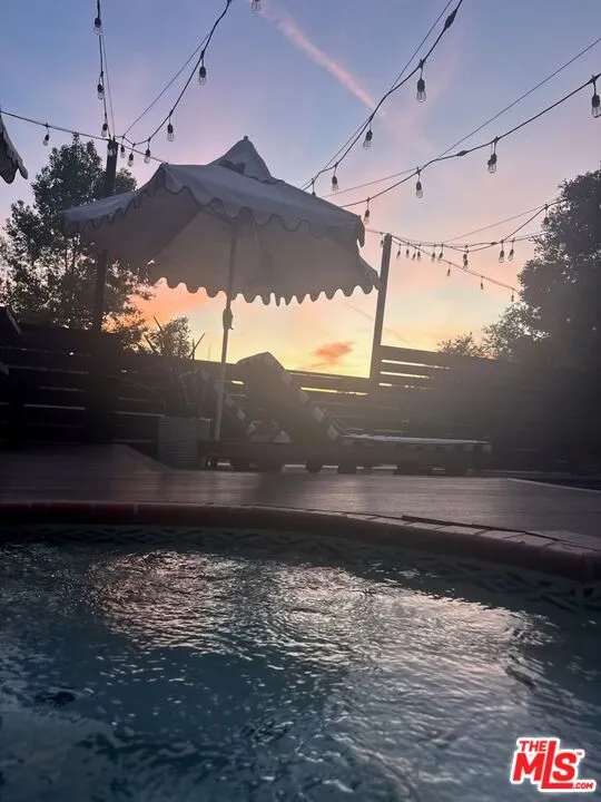 2828 Laurel Canyon Place Los Angeles, CA 90046