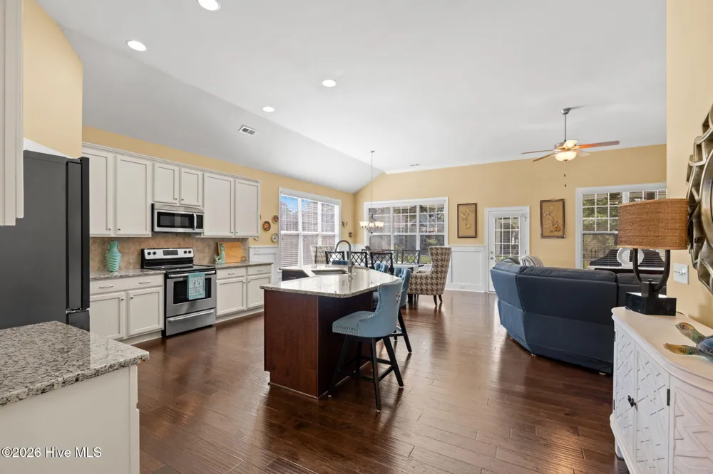4873 Frasier Circle Shallotte, NC 28470