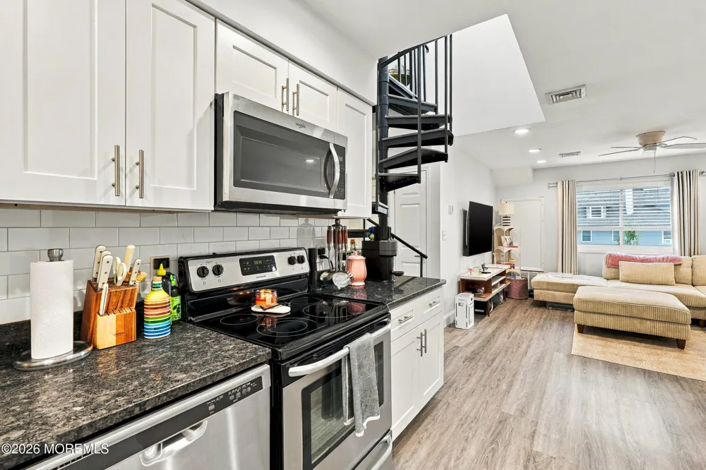 316 6th Avenue #3F Asbury Park, NJ 07712