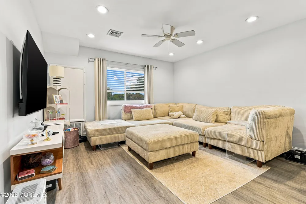 316 6th Avenue #3F Asbury Park, NJ 07712
