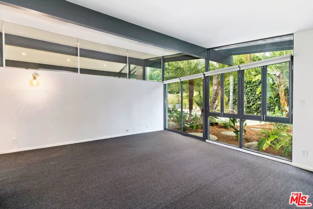 7560 Lolina Lane Los Angeles, CA 90046