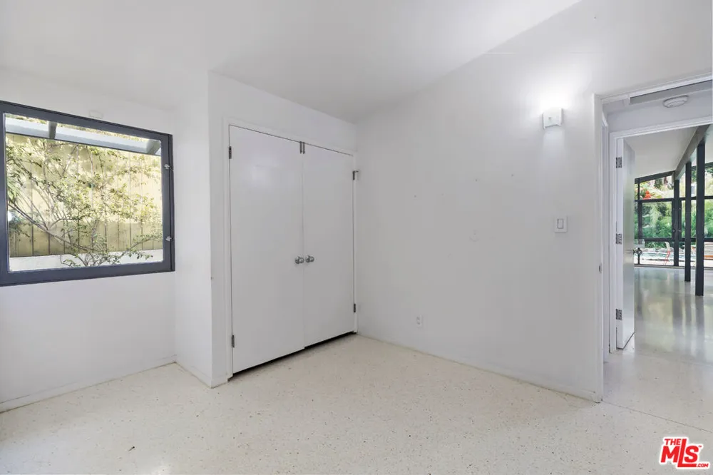 7560 Lolina Lane Los Angeles, CA 90046