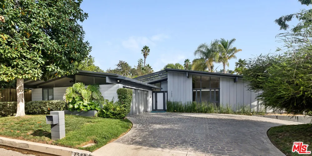 7560 Lolina Lane Los Angeles, CA 90046