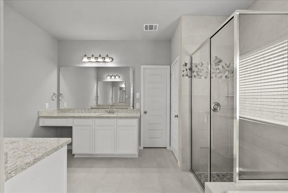 1833 Kenley Way Alvin, TX 77511