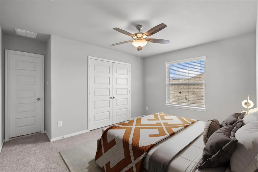 1833 Kenley Way Alvin, TX 77511