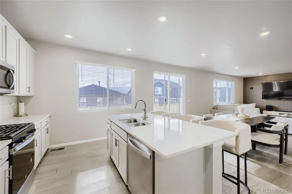 9163 Richfield Street Commerce City, CO 80022
