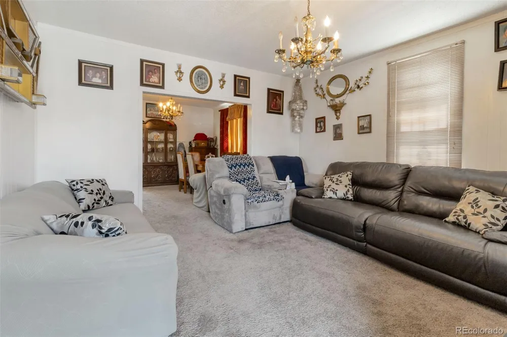 4662 Lincoln Street Denver, CO 80216