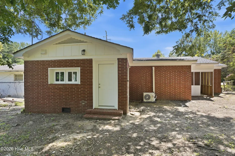 901 E Nash Street Spring Hope, NC 27882
