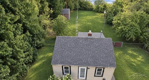 3435 Center Road