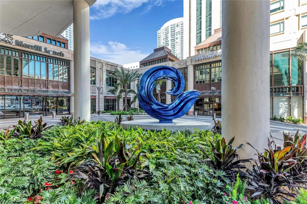 275 1ST AVENUE S #2204 St Petersburg, FL 33701