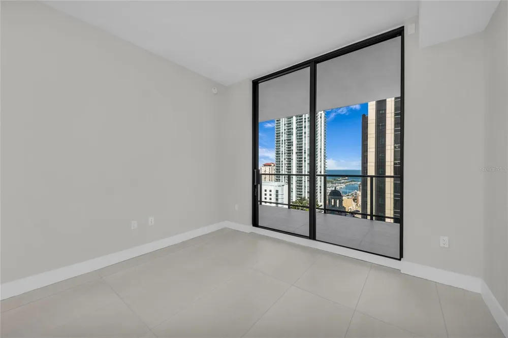 275 1ST AVENUE S #2204 St Petersburg, FL 33701