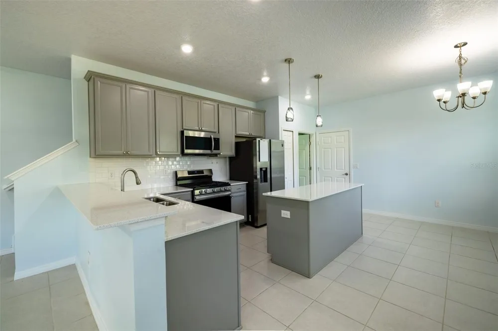 5732 SPOTTED HARRIER WAY Lithia, FL 33547