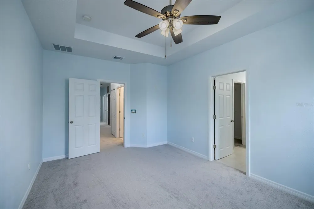 5732 SPOTTED HARRIER WAY Lithia, FL 33547