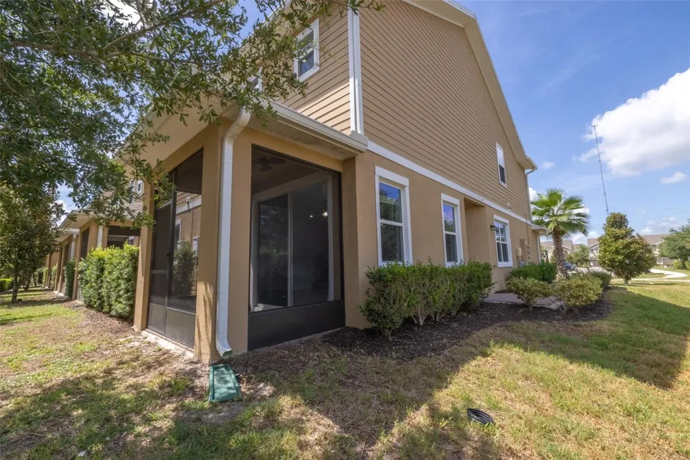 5732 SPOTTED HARRIER WAY Lithia, FL 33547