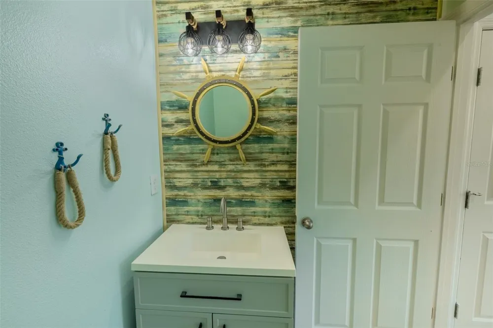 5732 SPOTTED HARRIER WAY Lithia, FL 33547