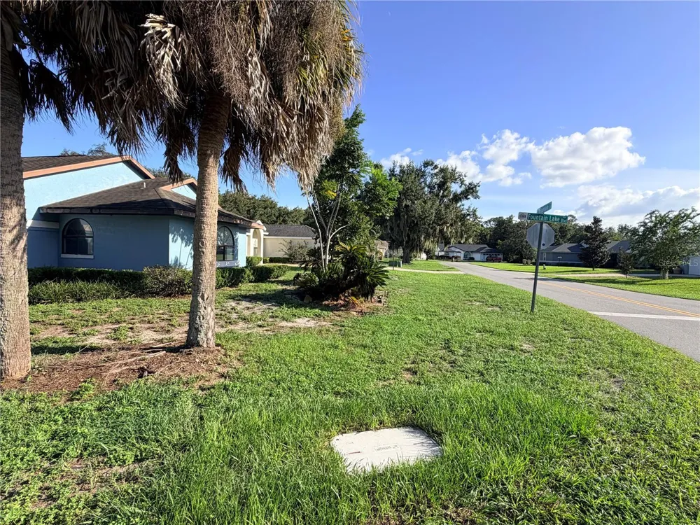11240 FOUNTAIN LAKE BOULEVARD Leesburg, FL 34788