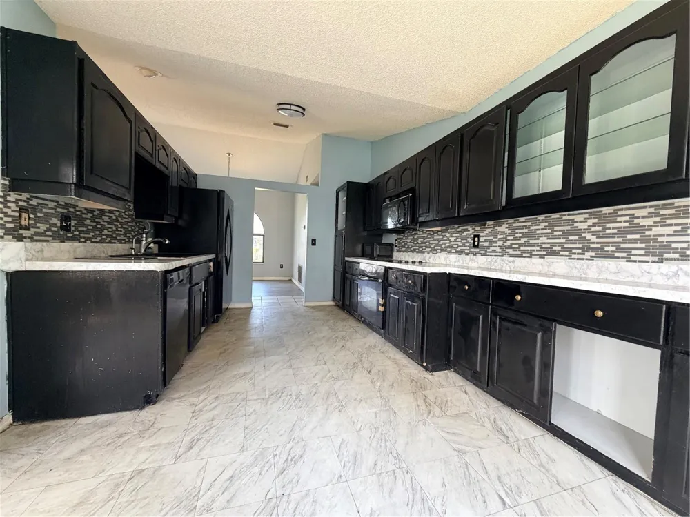 11240 FOUNTAIN LAKE BOULEVARD Leesburg, FL 34788