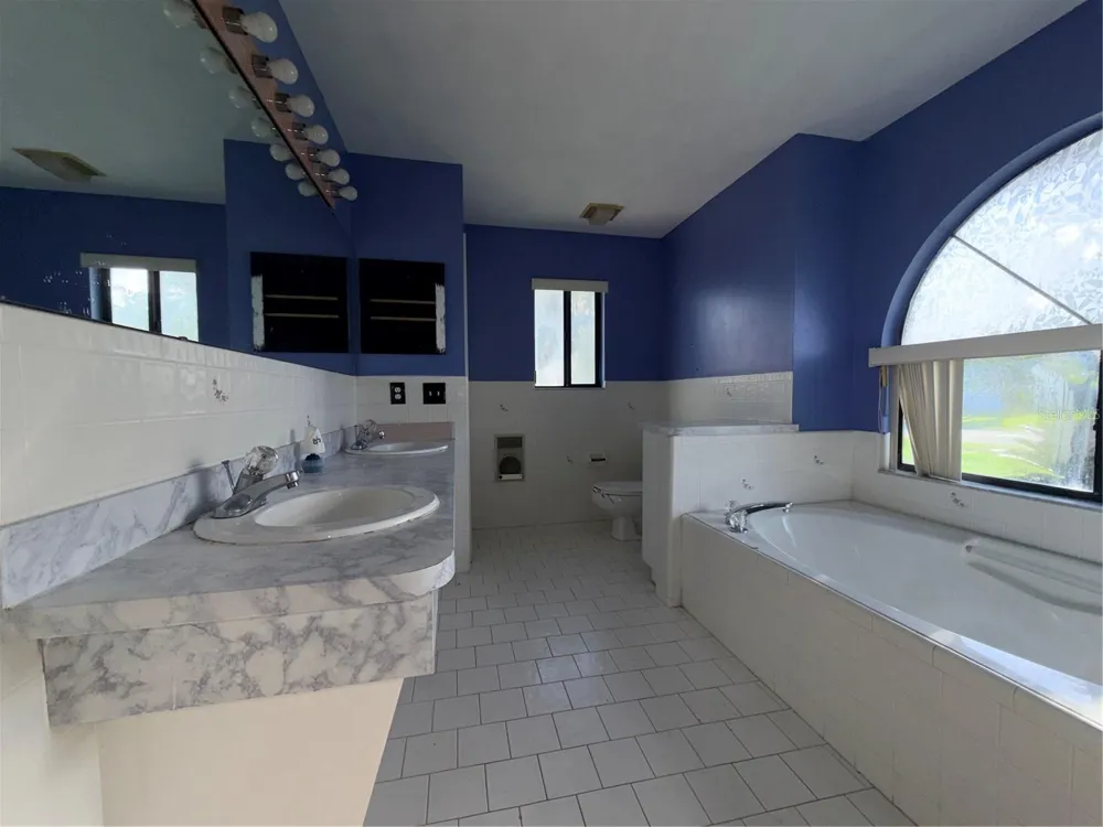 11240 FOUNTAIN LAKE BOULEVARD Leesburg, FL 34788