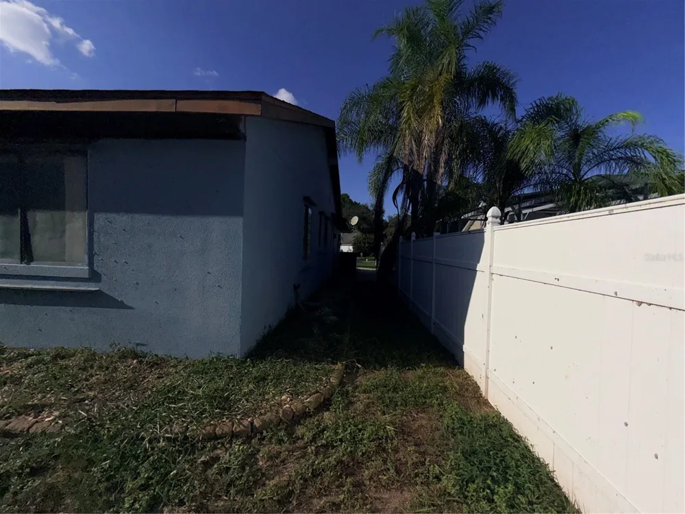 11240 FOUNTAIN LAKE BOULEVARD Leesburg, FL 34788