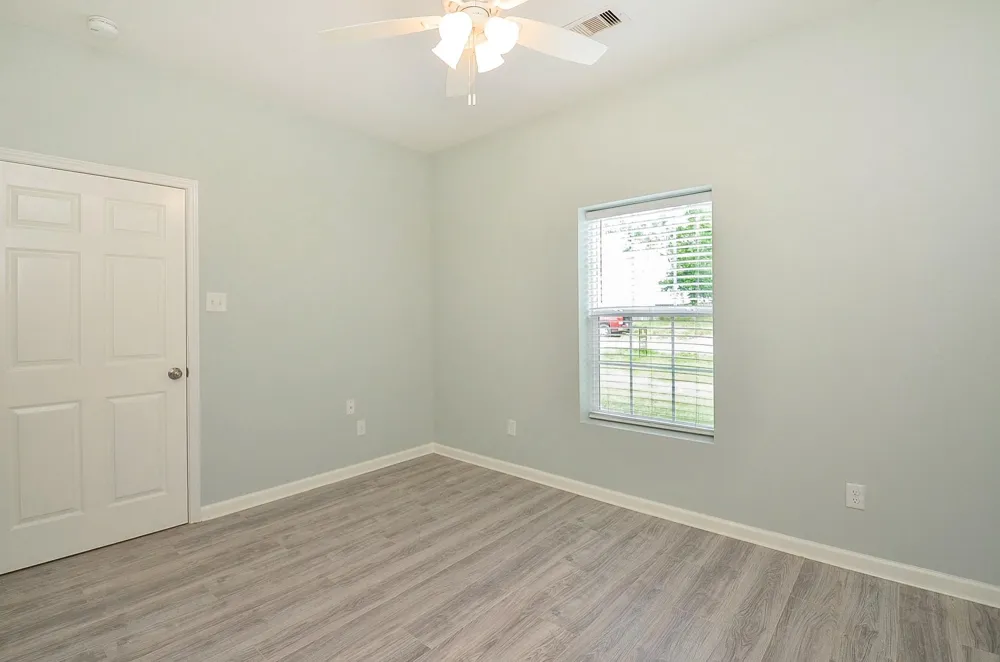 24719 Roscommon Hempstead, TX 77445