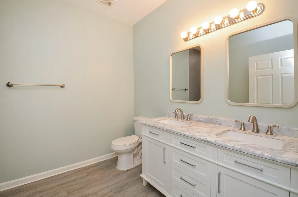24719 Roscommon Hempstead, TX 77445