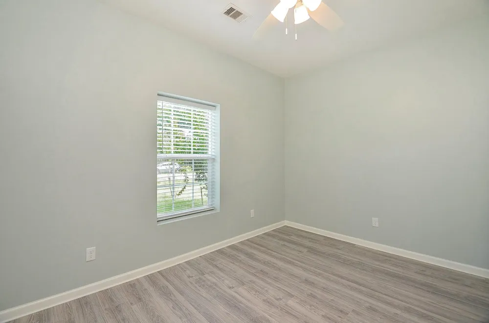 24719 Roscommon Hempstead, TX 77445