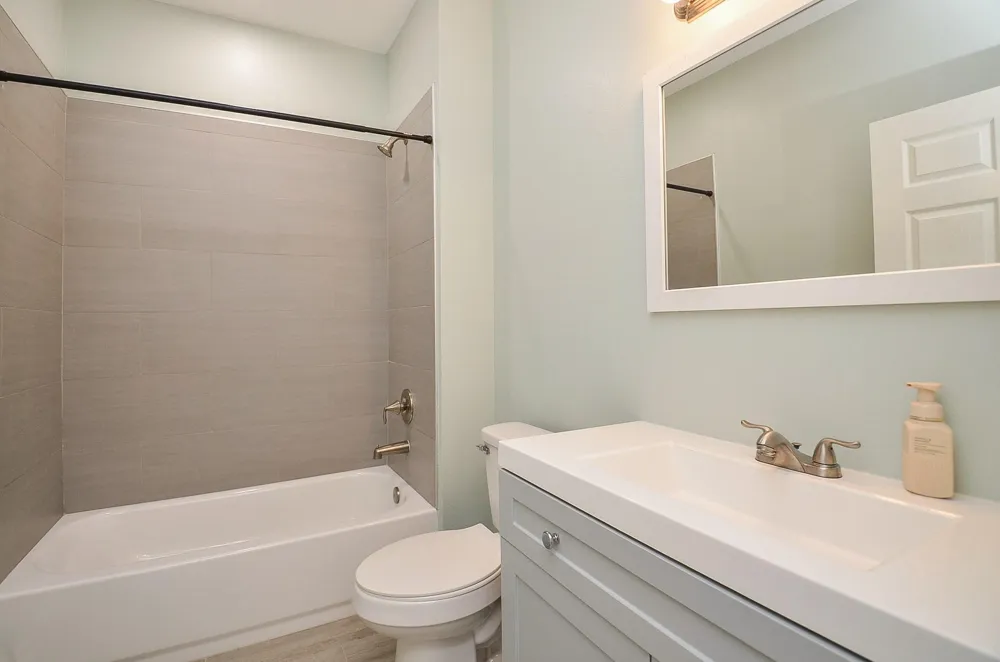 24719 Roscommon Hempstead, TX 77445