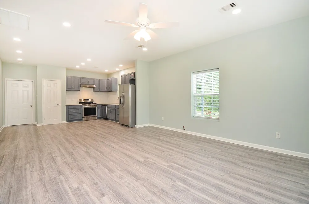 24719 Roscommon Hempstead, TX 77445