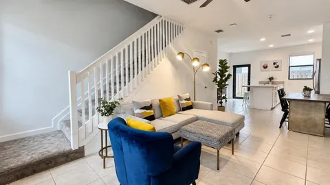 520 SW 19th Way