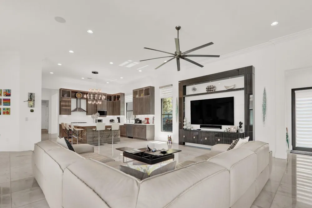 9570 Labelle Court Delray Beach, FL 33446