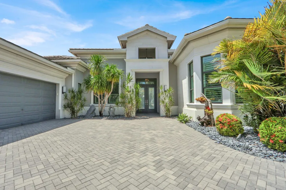 9570 Labelle Court Delray Beach, FL 33446