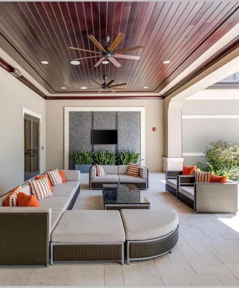 9570 Labelle Court Delray Beach, FL 33446
