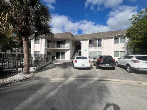 5501 NE 25TH AVENUE #6