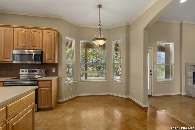 448 Western Bandera, TX 78003