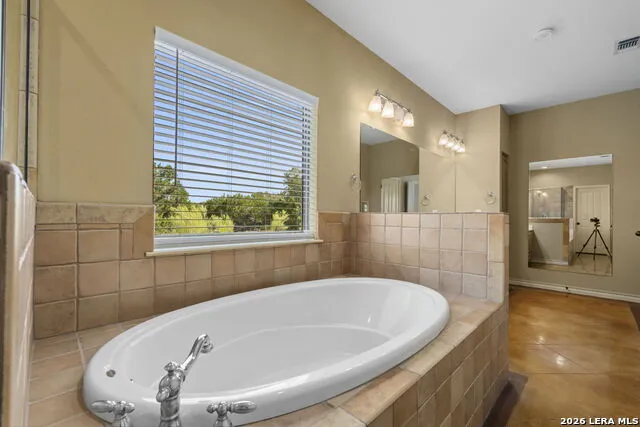 448 Western Bandera, TX 78003