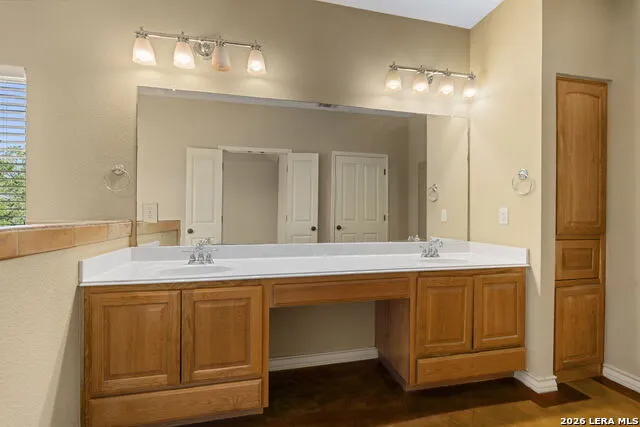 448 Western Bandera, TX 78003