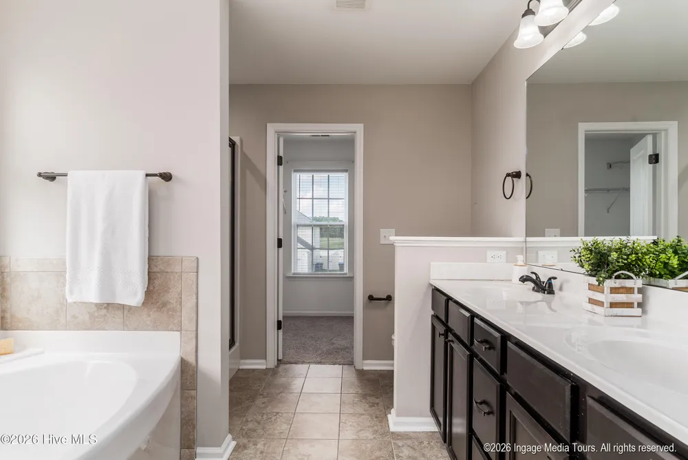 829 Jade Lane Winterville, NC 28590