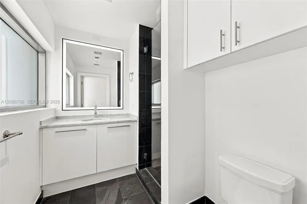 900 Biscayne Blvd #3502 Miami, FL 33132