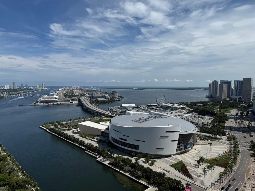 900 Biscayne Blvd #3502 Miami, FL 33132