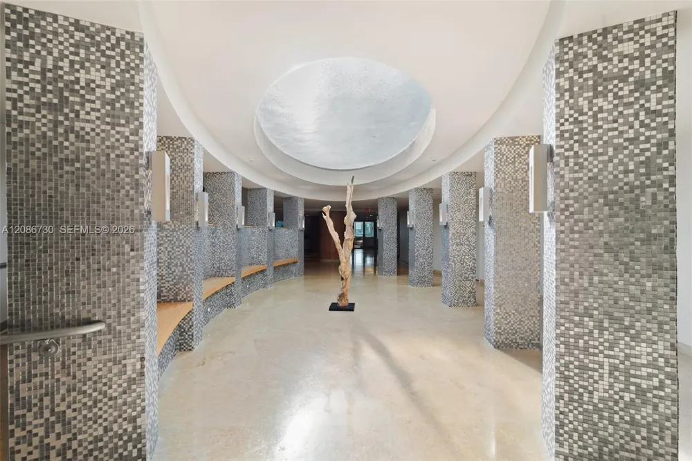 900 Biscayne Blvd #3502 Miami, FL 33132