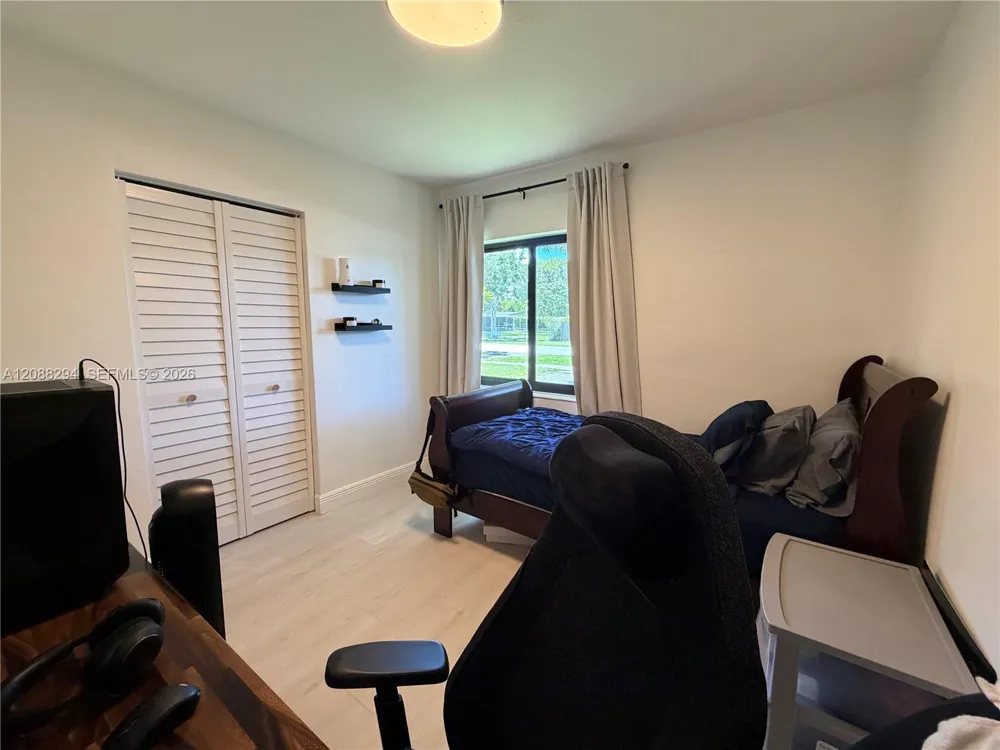 18101 SW 92nd Ave Palmetto Bay, FL 33157