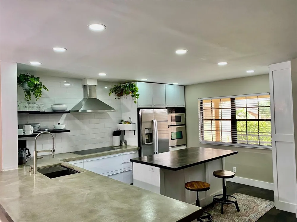 6406 ASPEN GLEN CIRCLE #202 Boynton Beach, FL 33437