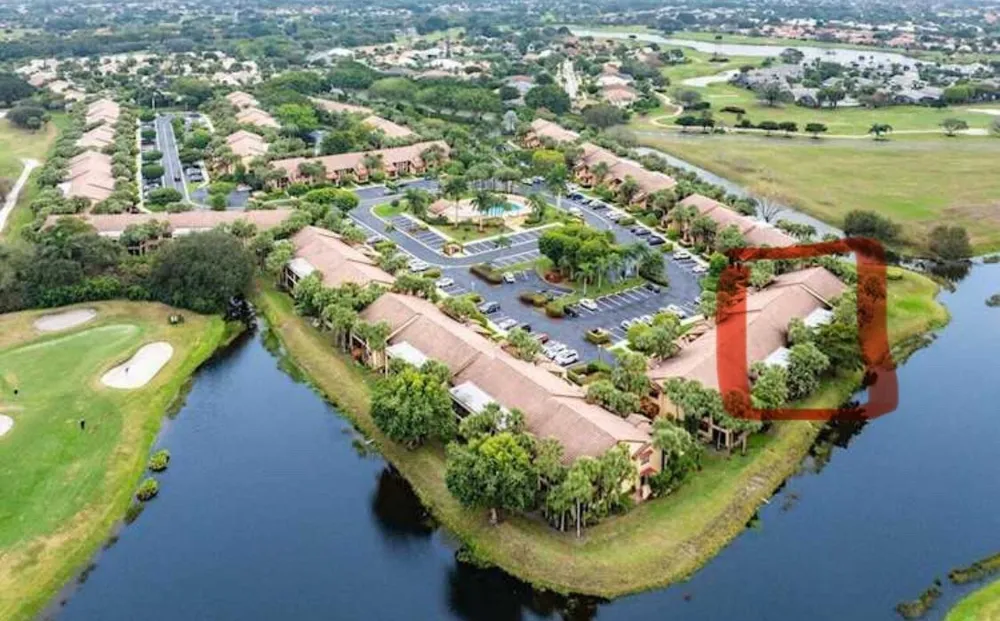 6406 ASPEN GLEN CIRCLE #202 Boynton Beach, FL 33437