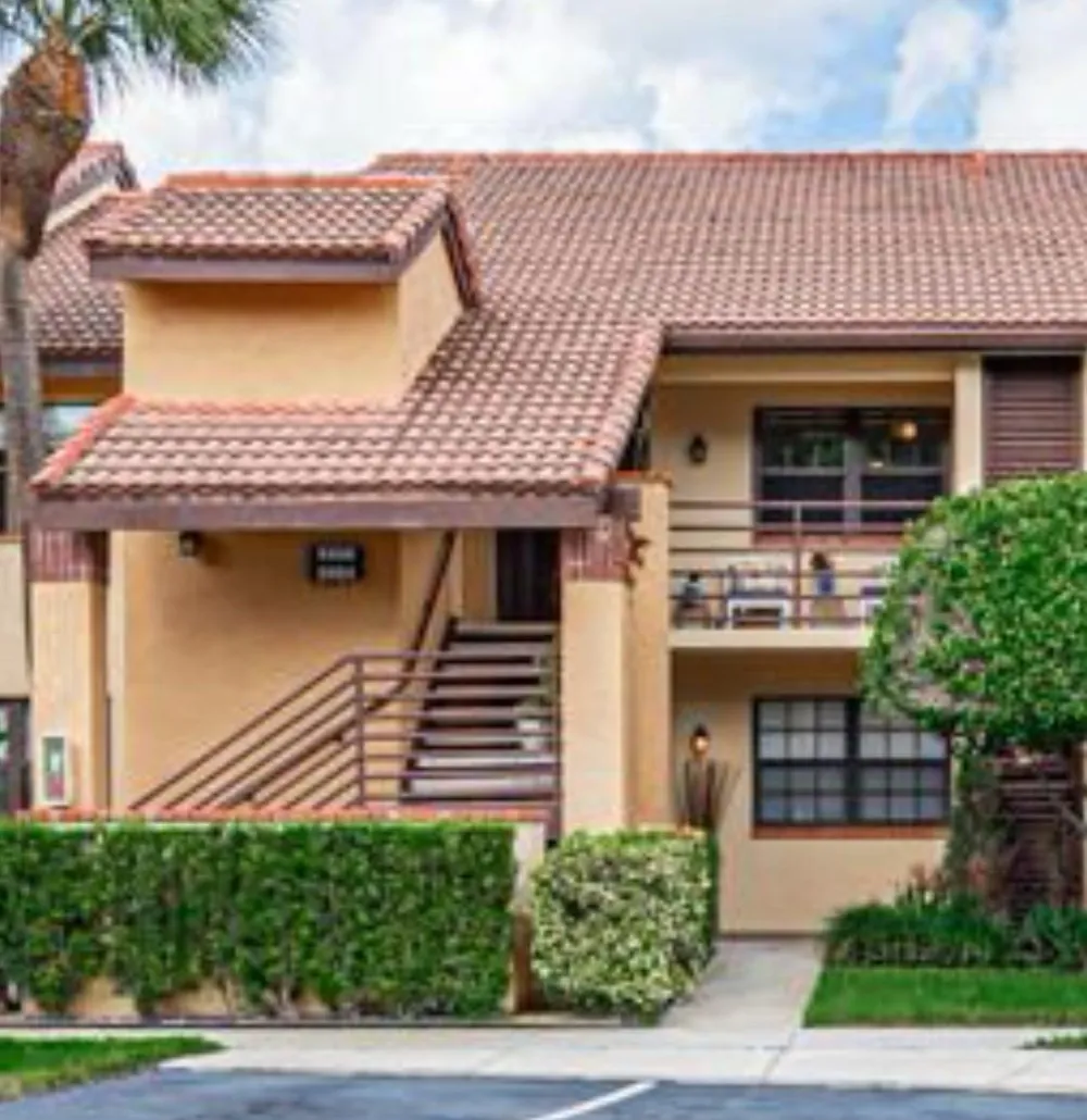 6406 ASPEN GLEN CIRCLE #202 Boynton Beach, FL 33437