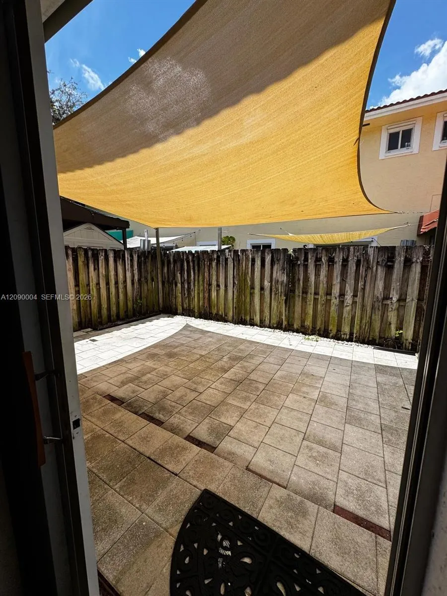 18032 NW 74th Ct #74 Hialeah, FL 33015